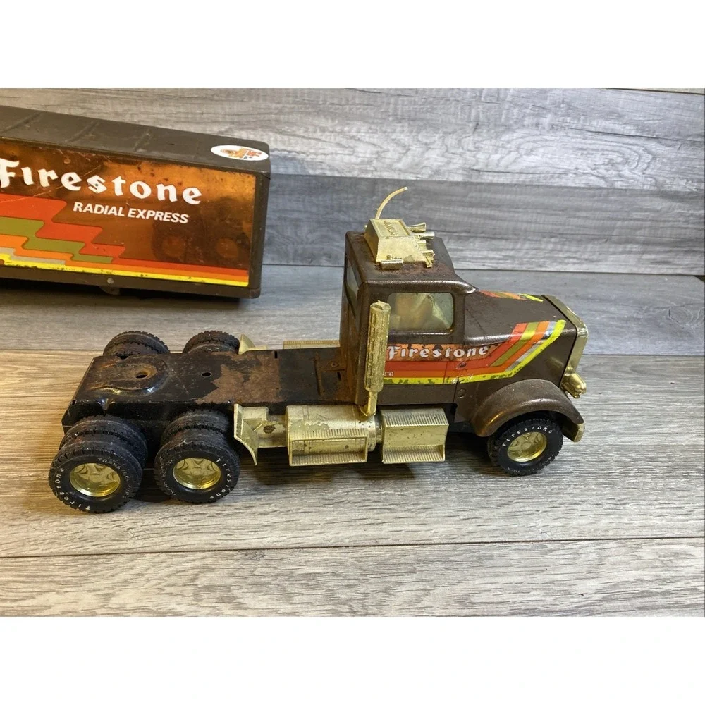 Vtg NYLINT FIRESTONE 18 Wheeler Semi GOLD Radial Express 341-F‎ Pressed Steel